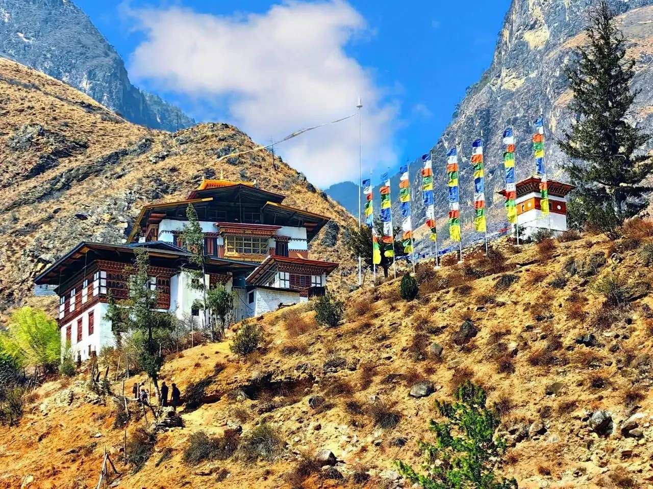 Bhutan 4 Night 5 Days Tour
